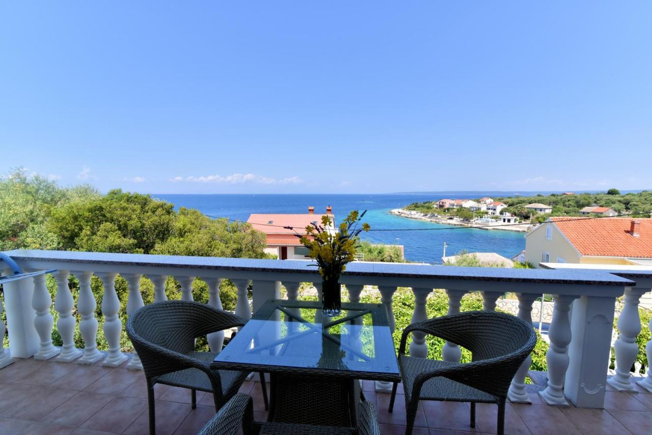 Apartmani Badurina - Crnika Lun  Εξωτερικό φωτογραφία